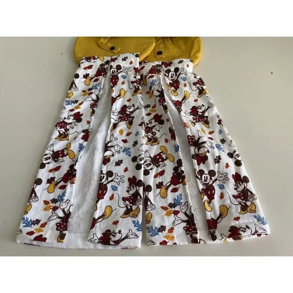 Set Of 2‎ Disney Minnie Mouse Autumn “Fall Is In The Air” Kitchen Hanging Towels